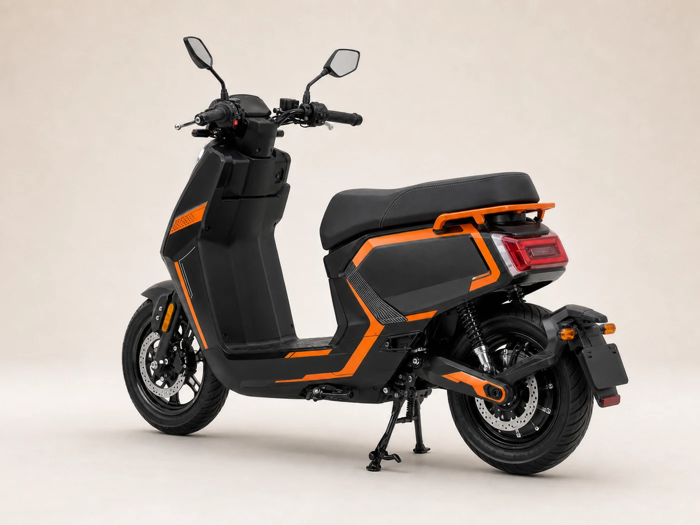 Strong U7 / Z350, вид сзади в три четверти, иллюстрация